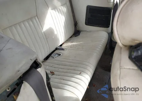 1993 Ford Mustang Gt/Cobra Gt from USA, damaged, VIN 1FACP45E3PF206768